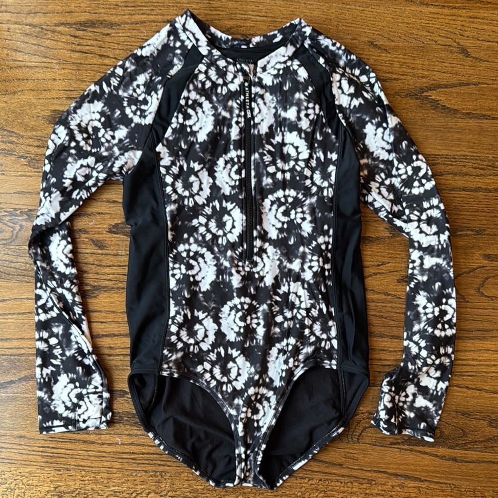 Athletes girl tie dye rash guard swimsuit XXL/16
